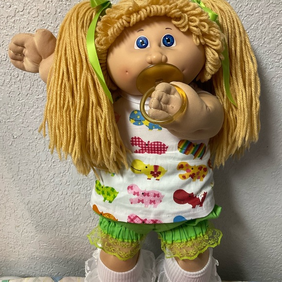 First Edition VTG Cabbage Patch Kid Girl With Pacifier Butterscotch Hair HM#4 - Picture 3 of 9